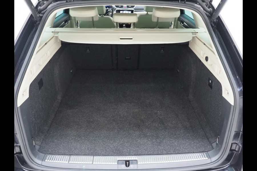 Škoda Superb Combi 1.4 TSI iV Laurin & Klement | Leder | Trekhaak | Canton | Adaptive Cruise | Keyless | Sfeerlicht | Memory | Carplay