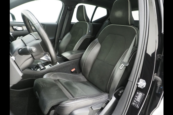 Volvo XC40 1.5 T5 Recharge R-Design | Panoramadak | Trekhaak | Harman/Kardon | Camera | Keyless | Zwarte Hemel | Carplay