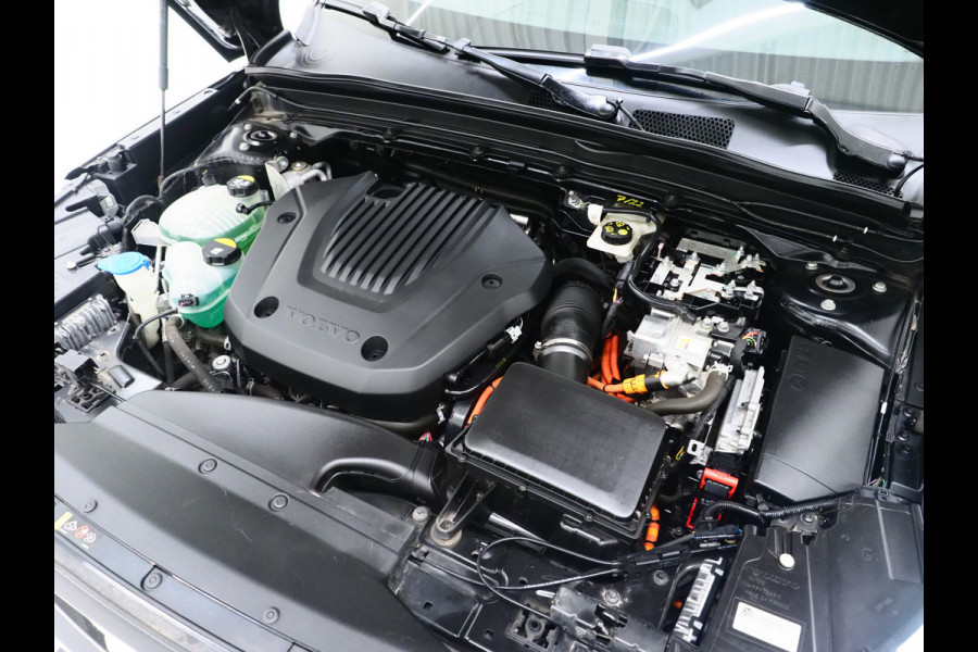 Volvo XC40 1.5 T5 Recharge R-Design | Panoramadak | Trekhaak | Harman/Kardon | Camera | Keyless | Zwarte Hemel | Carplay
