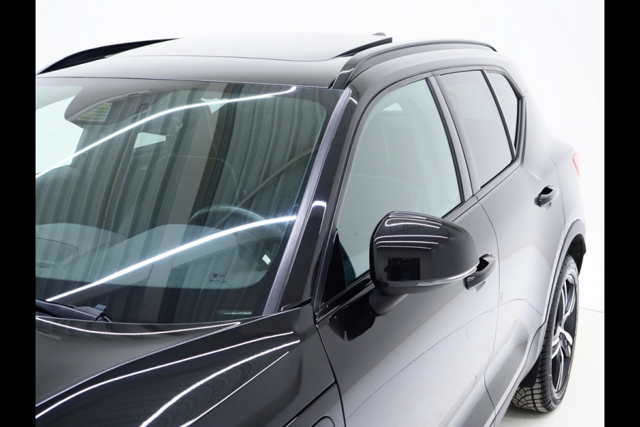 Volvo XC40 1.5 T5 Recharge R-Design | Panoramadak | Trekhaak | Harman/Kardon | Camera | Keyless | Zwarte Hemel | Carplay