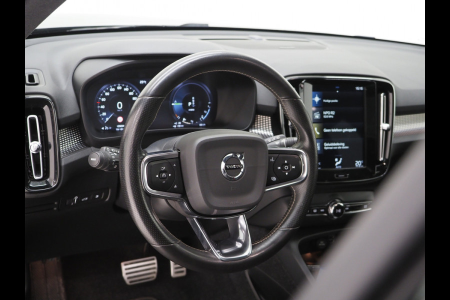 Volvo XC40 1.5 T5 Recharge R-Design | Panoramadak | Trekhaak | Harman/Kardon | Camera | Keyless | Zwarte Hemel | Carplay