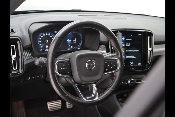 Volvo XC40 1.5 T5 Recharge R-Design | Panoramadak | Trekhaak | Harman/Kardon | Camera | Keyless | Zwarte Hemel | Carplay