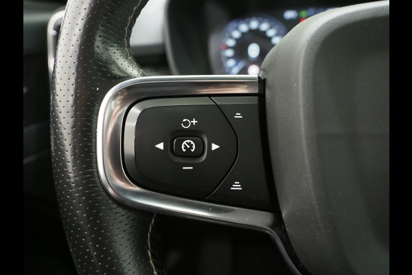 Volvo XC40 1.5 T5 Recharge R-Design | Panoramadak | Trekhaak | Harman/Kardon | Camera | Keyless | Zwarte Hemel | Carplay