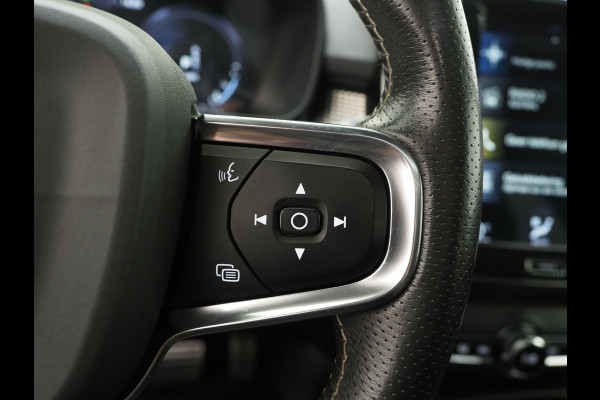 Volvo XC40 1.5 T5 Recharge R-Design | Panoramadak | Trekhaak | Harman/Kardon | Camera | Keyless | Zwarte Hemel | Carplay