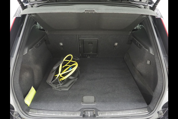 Volvo XC40 1.5 T5 Recharge R-Design | Panoramadak | Trekhaak | Harman/Kardon | Camera | Keyless | Zwarte Hemel | Carplay