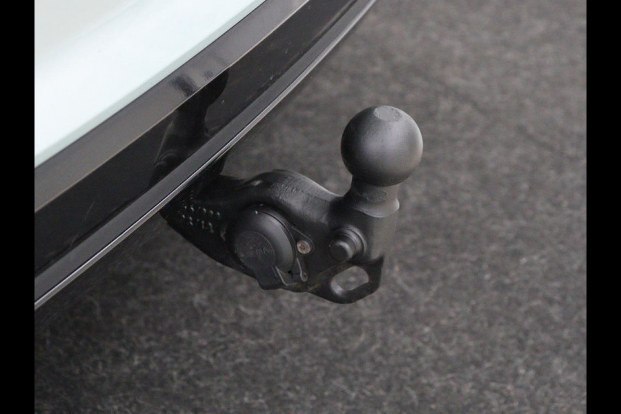 Škoda ENYAQ iV 80 Founders Edition Silver | SOH 90% | Trekhaak | Matrix LED | Carplay | Camera | Stuurverwarming | Keyless | Navigatie