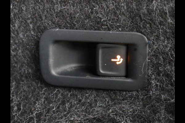 Škoda ENYAQ iV 80 Founders Edition Silver | SOH 90% | Trekhaak | Matrix LED | Carplay | Camera | Stuurverwarming | Keyless | Navigatie