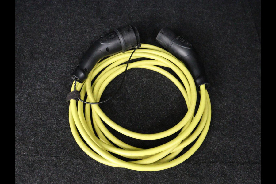 Škoda ENYAQ iV 80 Founders Edition Silver | SOH 90% | Trekhaak | Matrix LED | Carplay | Camera | Stuurverwarming | Keyless | Navigatie