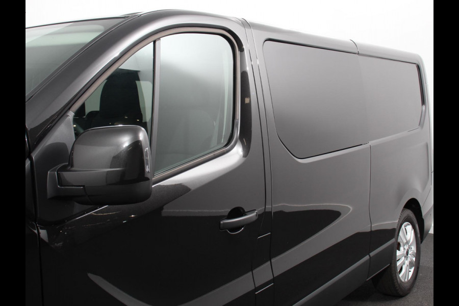 Renault Trafic 2.0 Blue dCi 150PK T30 L2H1 Advance Automaat Dubbele cabine Navigatie Airco Lichtmetalen velgen Betimmering Trekhaak Camera Parkeer sensoren Dab