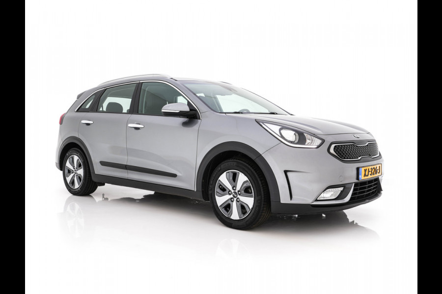 Kia Niro 1.6 GDi Hybrid ExecutiveLine Eco-Hybrid (INCL-BTW) Aut. *LEATHER-FABRIC | NAVI-FULLMAP | KEYLESS | CAMERA | COMFORTSEATS | DIGI-COCKPIT | LANE-ASSIST | ECC | CARPLAY | PDC | TOWBAR | 16''ALU*