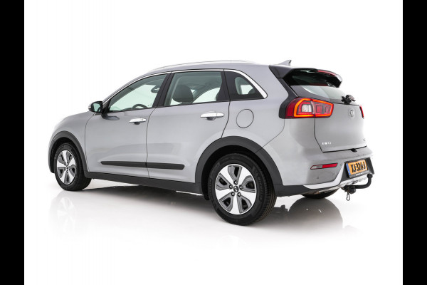 Kia Niro 1.6 GDi Hybrid ExecutiveLine Eco-Hybrid (INCL-BTW) Aut. *LEATHER-FABRIC | NAVI-FULLMAP | KEYLESS | CAMERA | COMFORTSEATS | DIGI-COCKPIT | LANE-ASSIST | ECC | CARPLAY | PDC | TOWBAR | 16''ALU*