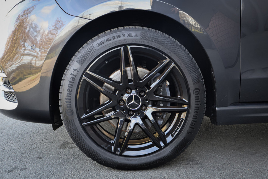 Mercedes-Benz V-Klasse 300d Extra Lang DC Avantgarde Edition AMG | AIRMATIC LUCHTVERING | FACELIFT | STOELVERWARMING | DISTRONIC PLUS ADAPTIVE CRUISE |