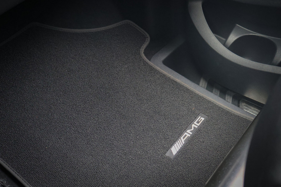 Mercedes-Benz V-Klasse 300d Extra Lang DC Avantgarde Edition AMG | AIRMATIC LUCHTVERING | FACELIFT | STOELVERWARMING | DISTRONIC PLUS ADAPTIVE CRUISE |