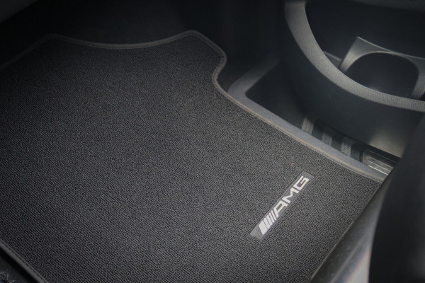 Mercedes-Benz V-Klasse 300d Extra Lang DC Avantgarde Edition AMG | AIRMATIC LUCHTVERING | FACELIFT | STOELVERWARMING | DISTRONIC PLUS ADAPTIVE CRUISE |