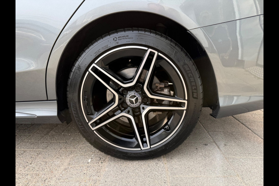 Mercedes-Benz C-Klasse Estate 300 e AMG 360º/LEER/NAVI/PANO