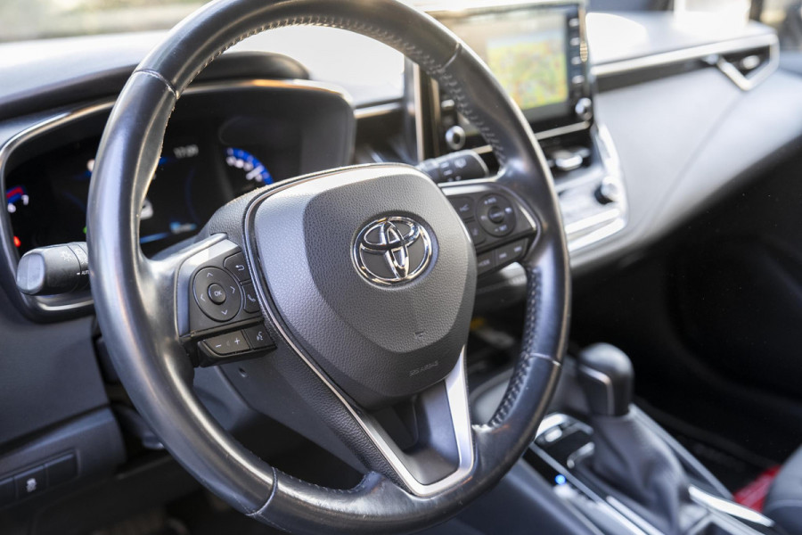 Toyota Corolla 1.8 Hybrid Business Plus | Navigatie | Camera | Clima
