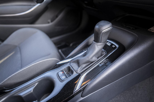 Toyota Corolla 1.8 Hybrid Business Plus | Navigatie | Camera | Clima