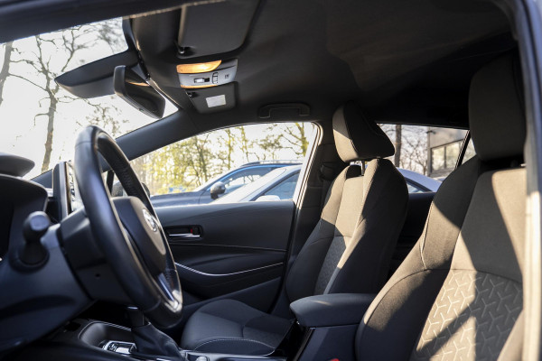 Toyota Corolla 1.8 Hybrid Business Plus | Navigatie | Camera | Clima