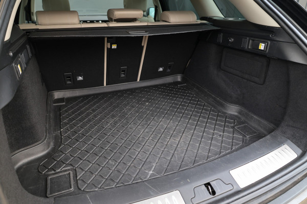 Land Rover Range Rover Velar 2.0 I4 Turbo AWD R-Dynamic HSE | TOPSTAAT! | NAP | PANO | MERIDIAN SURROUND | HUD | MEMORY | STUURVERW | KEYLESS |