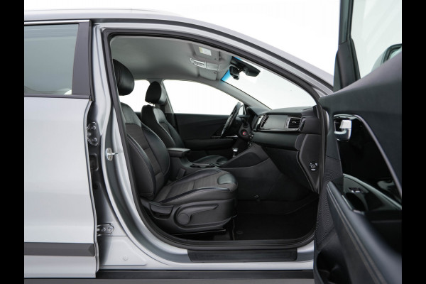 Kia Niro 1.6 GDi Hybrid ExecutiveLine Eco-Hybrid (INCL-BTW) Aut. *LEATHER-FABRIC | NAVI-FULLMAP | KEYLESS | CAMERA | COMFORTSEATS | DIGI-COCKPIT | LANE-ASSIST | ECC | CARPLAY | PDC | TOWBAR | 16''ALU*