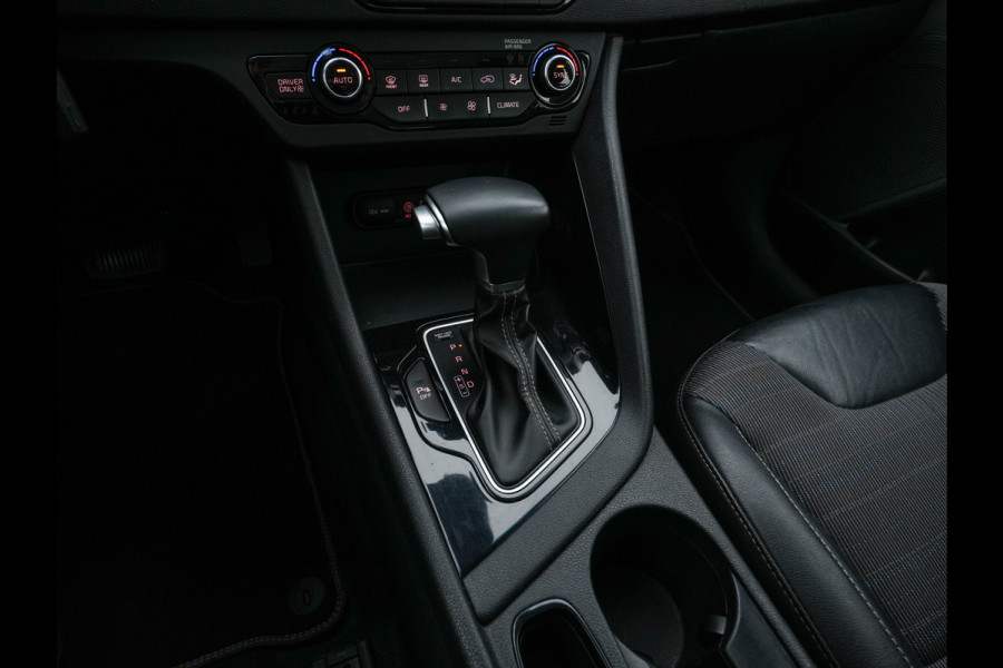 Kia Niro 1.6 GDi Hybrid ExecutiveLine Eco-Hybrid (INCL-BTW) Aut. *LEATHER-FABRIC | NAVI-FULLMAP | KEYLESS | CAMERA | COMFORTSEATS | DIGI-COCKPIT | LANE-ASSIST | ECC | CARPLAY | PDC | TOWBAR | 16''ALU*