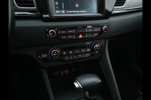 Kia Niro 1.6 GDi Hybrid ExecutiveLine Eco-Hybrid (INCL-BTW) Aut. *LEATHER-FABRIC | NAVI-FULLMAP | KEYLESS | CAMERA | COMFORTSEATS | DIGI-COCKPIT | LANE-ASSIST | ECC | CARPLAY | PDC | TOWBAR | 16''ALU*