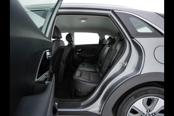 Kia Niro 1.6 GDi Hybrid ExecutiveLine Eco-Hybrid (INCL-BTW) Aut. *LEATHER-FABRIC | NAVI-FULLMAP | KEYLESS | CAMERA | COMFORTSEATS | DIGI-COCKPIT | LANE-ASSIST | ECC | CARPLAY | PDC | TOWBAR | 16''ALU*