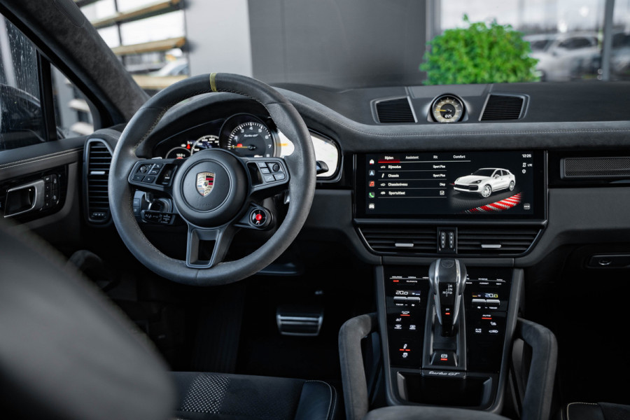 Porsche Cayenne Coupé 4.0 Turbo GT - Origineel NL | Sport Chrono + | Keramisch | Burmester | Carbon