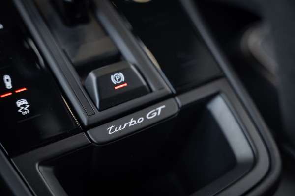 Porsche Cayenne Coupé 4.0 Turbo GT - Origineel NL | Sport Chrono + | Keramisch | Burmester | Carbon