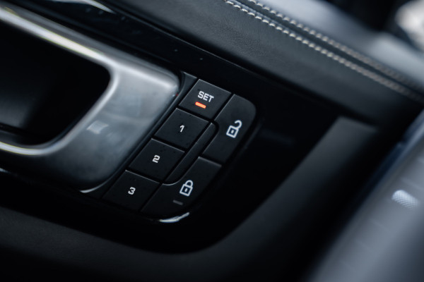 Porsche Cayenne Coupé 4.0 Turbo GT - Origineel NL | Sport Chrono + | Keramisch | Burmester | Carbon