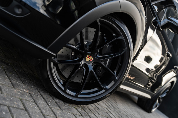 Porsche Cayenne Coupé 4.0 Turbo GT - Origineel NL | Sport Chrono + | Keramisch | Burmester | Carbon