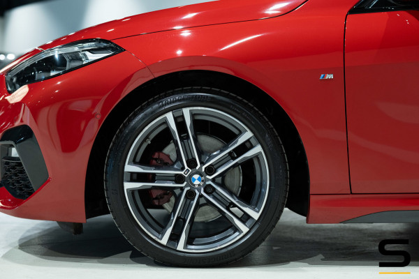 BMW 2 Serie Gran Coupé 218i High Executive|M-sport|NAP|Pano