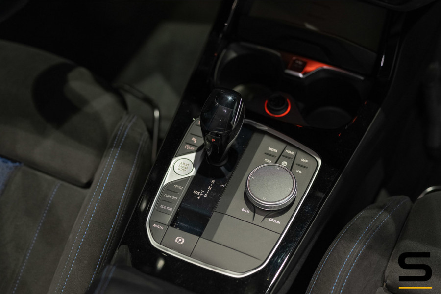 BMW 2 Serie Gran Coupé 218i High Executive|M-sport|NAP|Pano