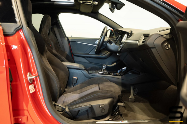 BMW 2 Serie Gran Coupé 218i High Executive|M-sport|NAP|Pano