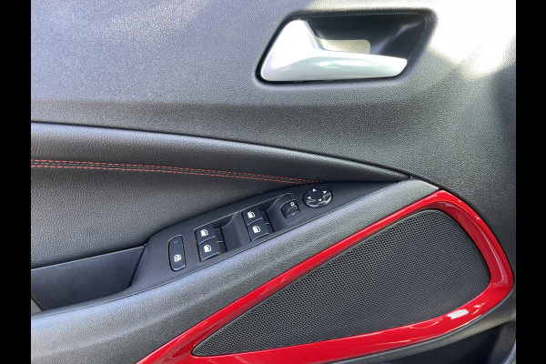 Opel Crossland 1.2 Turbo GS Line | Camera | Cruise control | Apple carplay/Android Auto | Airco