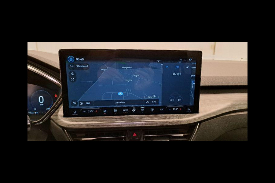 Ford Kuga 2.5 FHEV Active X 190pk | Driver Assistance Pack | 4WD | Technology Pack | Trekhaak afneembaar | 2.100kg Trekgewicht | Winterpack | Geen stekker nodig