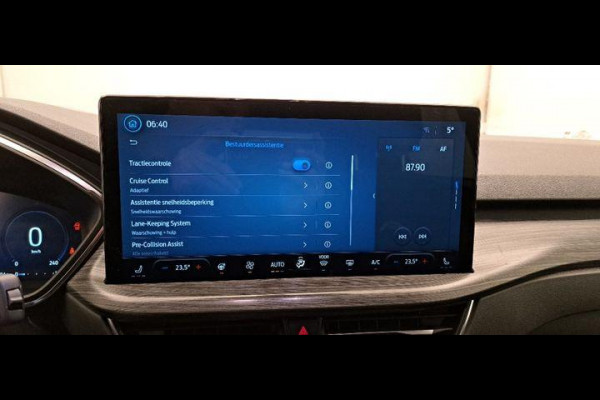 Ford Kuga 2.5 FHEV Active X 190pk | Driver Assistance Pack | 4WD | Technology Pack | Trekhaak afneembaar | 2.100kg Trekgewicht | Winterpack | Geen stekker nodig