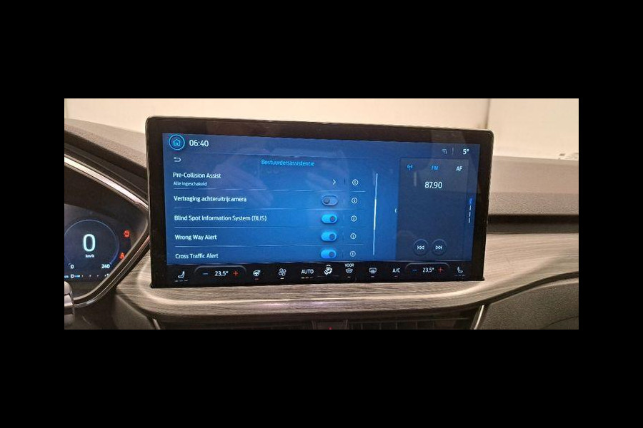 Ford Kuga 2.5 FHEV Active X 190pk | Driver Assistance Pack | 4WD | Technology Pack | Trekhaak afneembaar | 2.100kg Trekgewicht | Winterpack | Geen stekker nodig