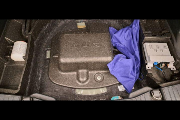 Ford Kuga 2.5 FHEV Active X 190pk | Driver Assistance Pack | 4WD | Technology Pack | Trekhaak afneembaar | 2.100kg Trekgewicht | Winterpack | Geen stekker nodig