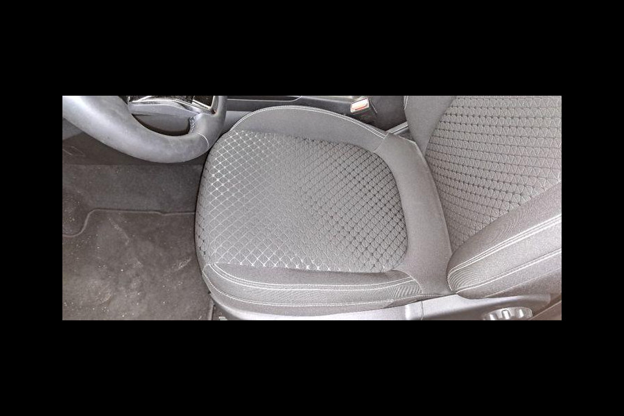 Ford Kuga 2.5 FHEV Titanium 190pk | Driver Assistance Pack | Wegklapbare Trekhaak | Geen stekker nodig | 1.600kg Trekgewicht | Michelin Cross Climate banden