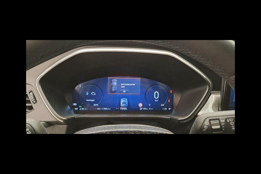 Ford Kuga 2.5 FHEV Titanium 190pk | Driver Assistance Pack | Wegklapbare Trekhaak | Geen stekker nodig | 1.600kg Trekgewicht | Michelin Cross Climate banden