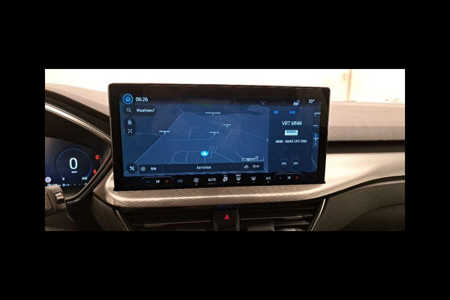 Ford Kuga 2.5 FHEV Titanium 190pk | Driver Assistance Pack | Wegklapbare Trekhaak | Geen stekker nodig | 1.600kg Trekgewicht | Michelin Cross Climate banden