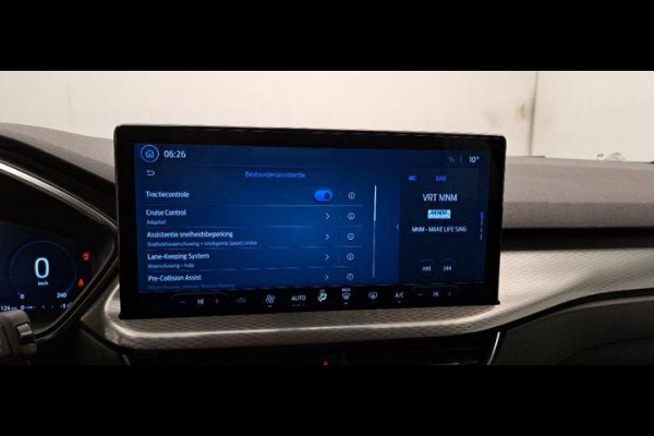 Ford Kuga 2.5 FHEV Titanium 190pk | Driver Assistance Pack | Wegklapbare Trekhaak | Geen stekker nodig | 1.600kg Trekgewicht | Michelin Cross Climate banden