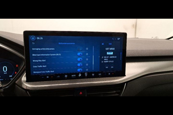 Ford Kuga 2.5 FHEV Titanium 190pk | Driver Assistance Pack | Wegklapbare Trekhaak | Geen stekker nodig | 1.600kg Trekgewicht | Michelin Cross Climate banden