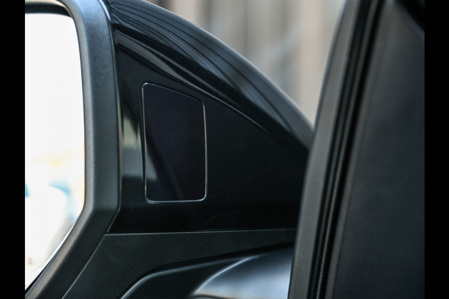 Audi Q8 55 TFSI e quattro Pro Line S | Memory seats | 360 Camera | Keyless | Soft close | Adaptive cruise | Panoramadak | B&O sound | Achterbank verwarmd | Ambiance interieur | El. trekhaak