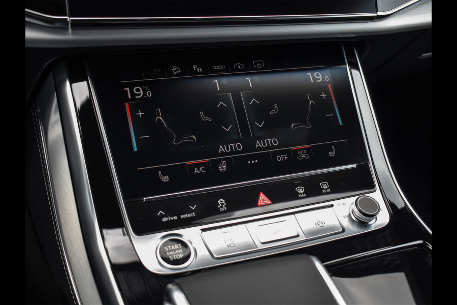 Audi Q8 55 TFSI e quattro Pro Line S | Memory seats | 360 Camera | Keyless | Soft close | Adaptive cruise | Panoramadak | B&O sound | Achterbank verwarmd | Ambiance interieur | El. trekhaak