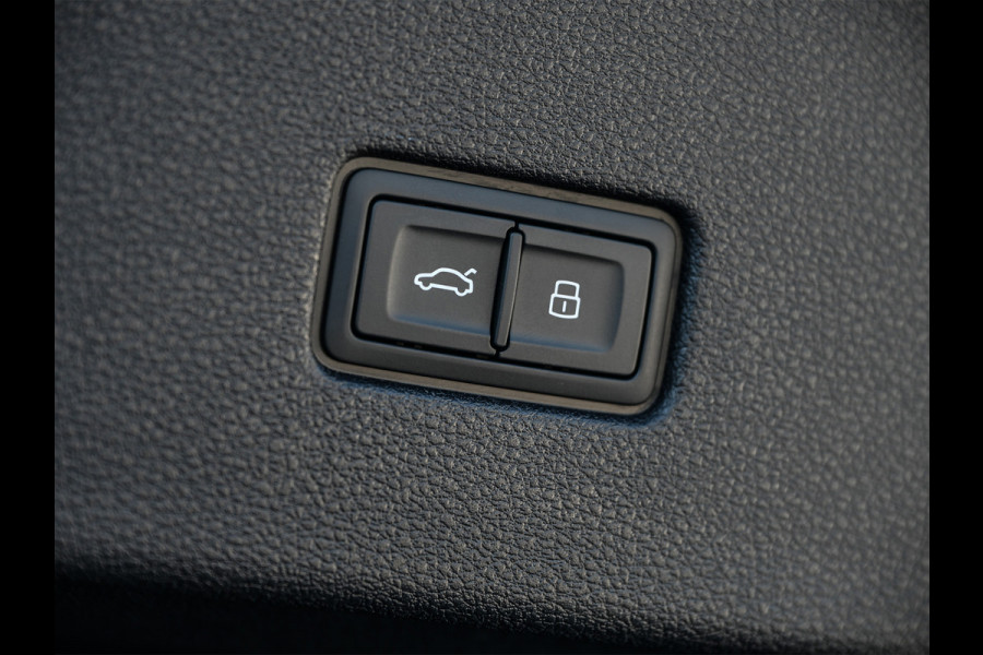 Audi Q8 55 TFSI e quattro Pro Line S | Memory seats | 360 Camera | Keyless | Soft close | Adaptive cruise | Panoramadak | B&O sound | Achterbank verwarmd | Ambiance interieur | El. trekhaak
