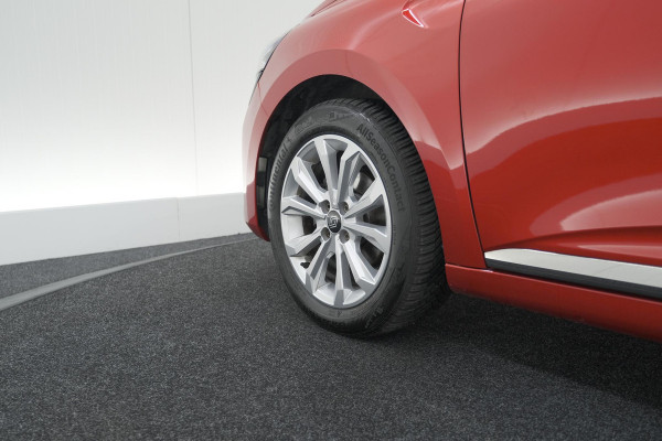 Renault Clio TCe 90 GPF evolution | Stoelverwarming | Parkeersensoren | Navigatie | Apple Carplay