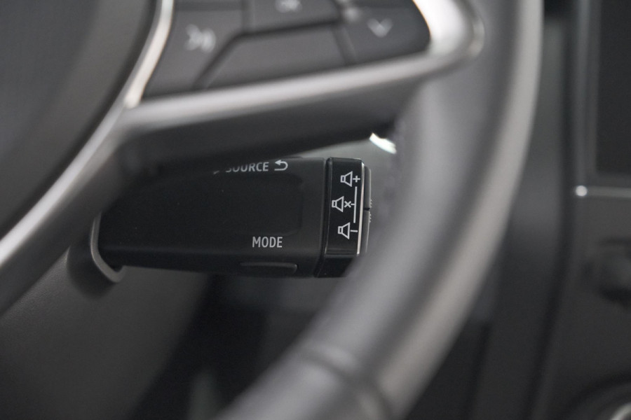 Renault Clio TCe 90 GPF evolution | Stoelverwarming | Parkeersensoren | Navigatie | Apple Carplay