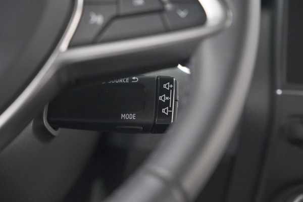 Renault Clio TCe 90 GPF evolution | Stoelverwarming | Parkeersensoren | Navigatie | Apple Carplay